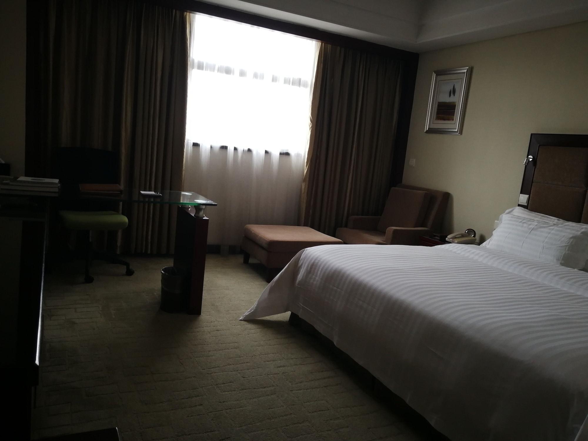 Daysun International Hotel Гуанджоу Екстериор снимка