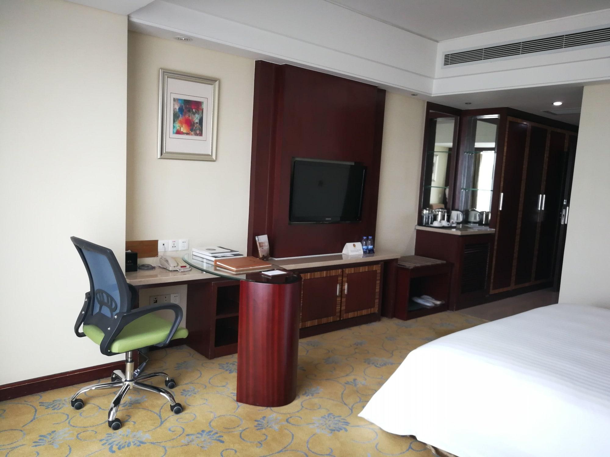 Daysun International Hotel Гуанджоу Екстериор снимка