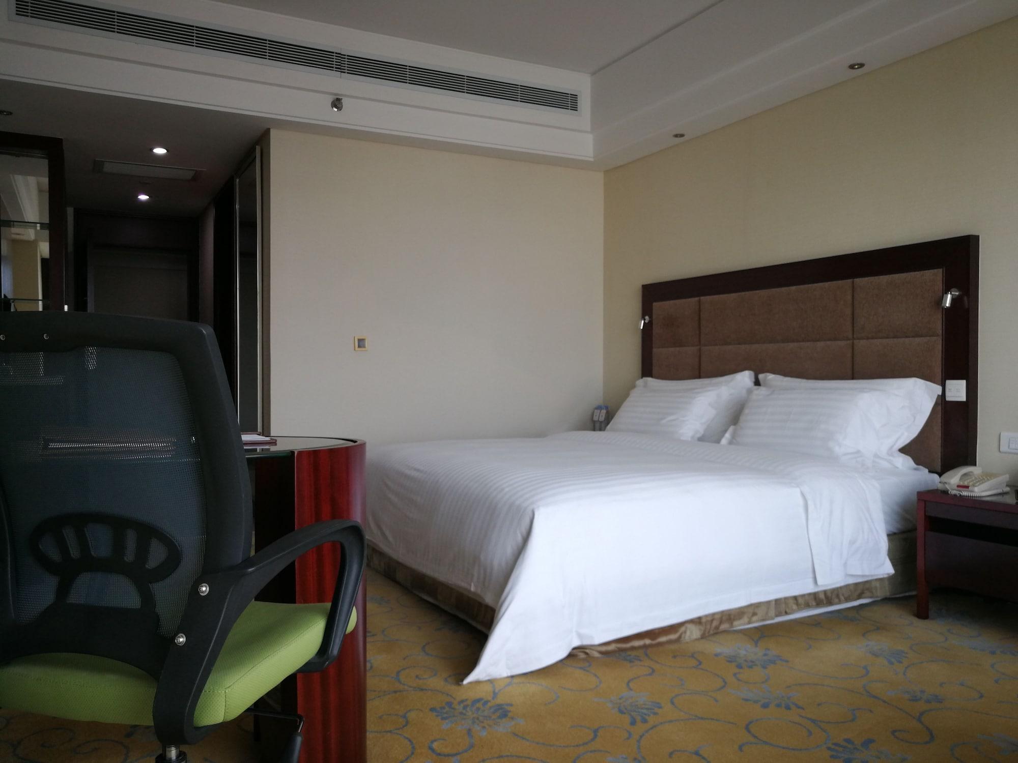 Daysun International Hotel Гуанджоу Екстериор снимка