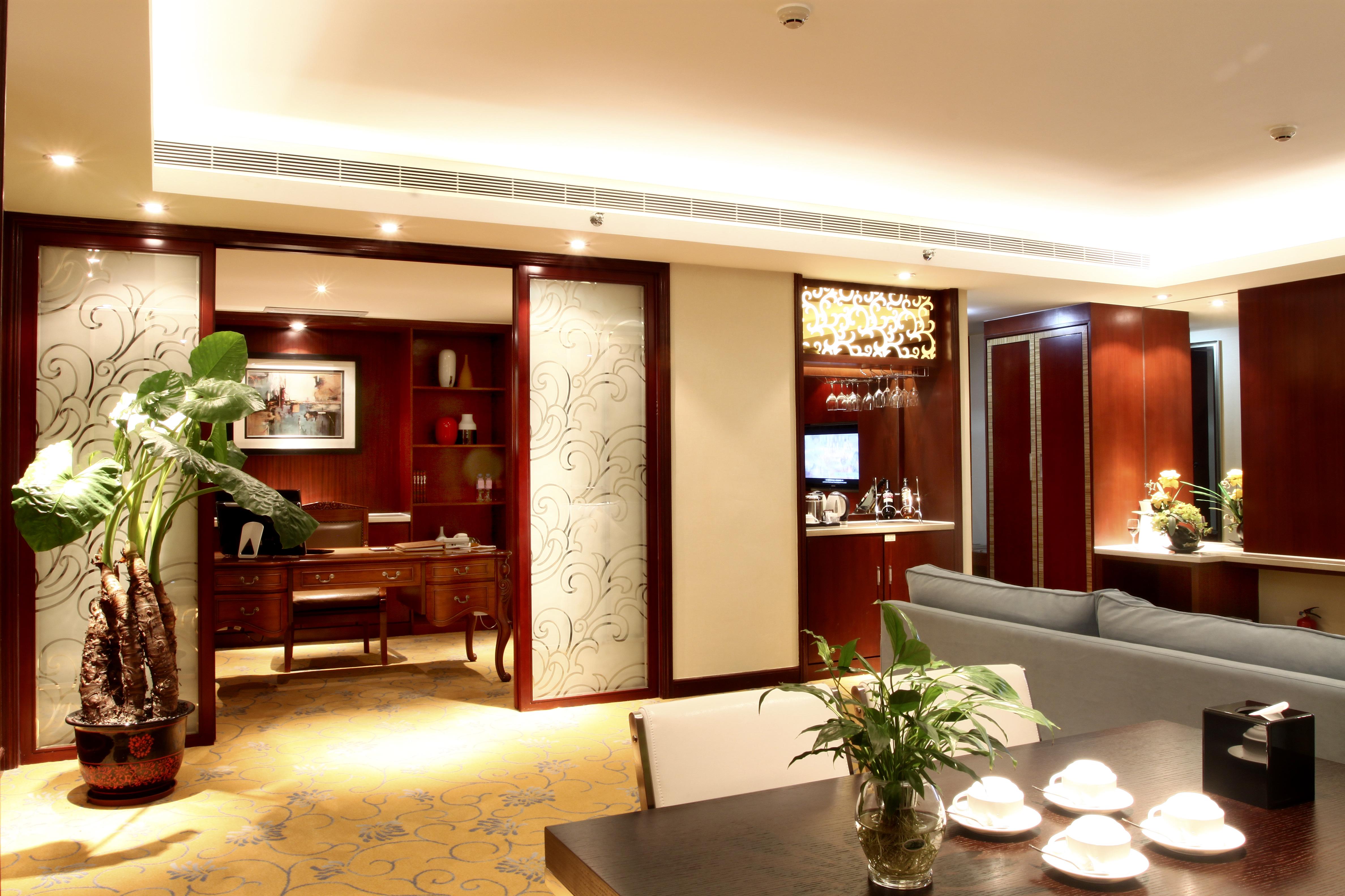 Daysun International Hotel Гуанджоу Екстериор снимка